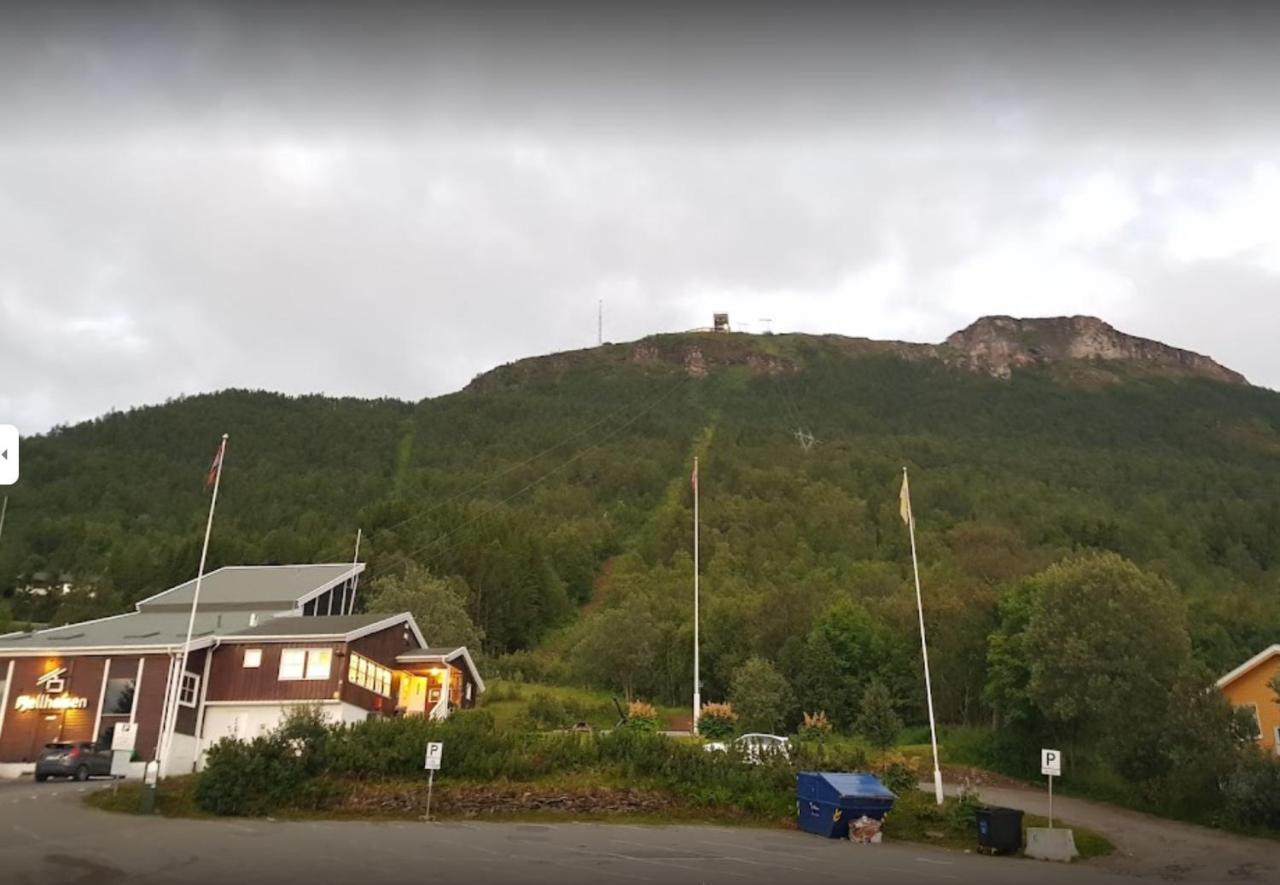 Ferienwohnung Fresh Studio With Parking Tromsdalen Exterior foto